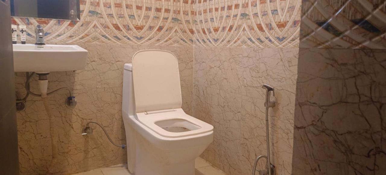 ניו דלהי Airport Hotel Prince Palace By Byobhotels מראה חיצוני תמונה