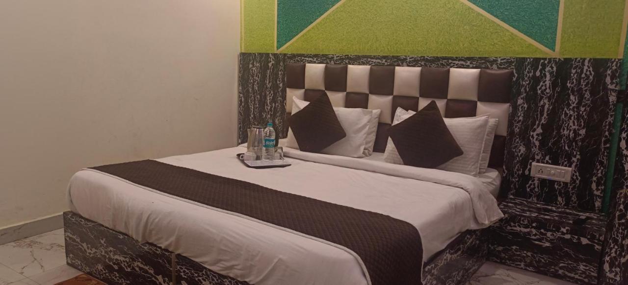 ניו דלהי Airport Hotel Prince Palace By Byobhotels מראה חיצוני תמונה